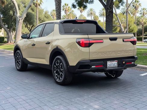 Certified 2024 Hyundai Santa Cruz SEL image 7