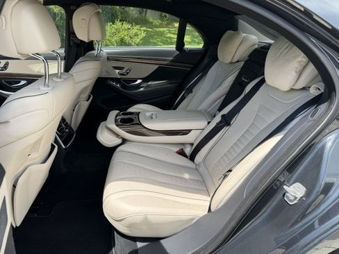 Used 2017 Mercedes-Benz S 550 Sedan image 12