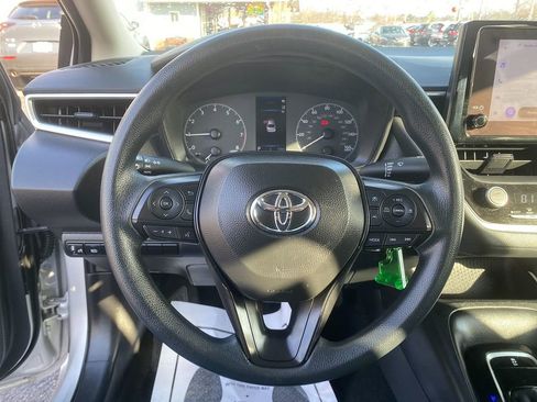 Used 2024 Toyota Corolla LE image 15