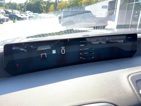 Used 2025 Ford Expedition Tremor AWD/4WD image 53