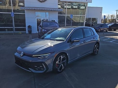 New 2026 Volkswagen GTI SE FWD image 1