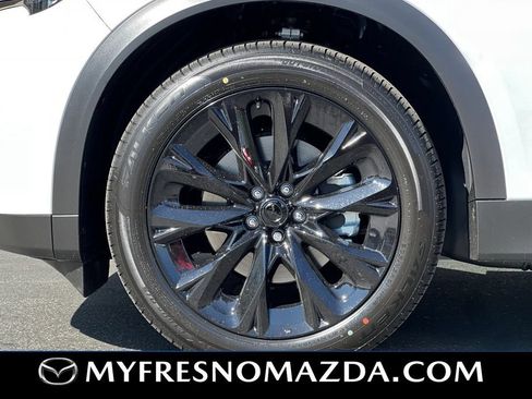 New 2026 MAZDA CX-90 Plug-In Hybrid w/Premium Sport AWD/4WD image 25