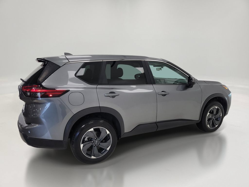 Used 2025 Nissan Rogue SV AWD/4WD image 4
