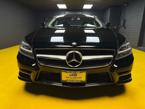 Used 2012 Mercedes-Benz CLS 550 image 2