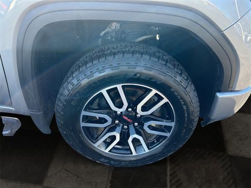 Used 2019 GMC Sierra 1500 AT4 w/ AT4 Premium Package image 10