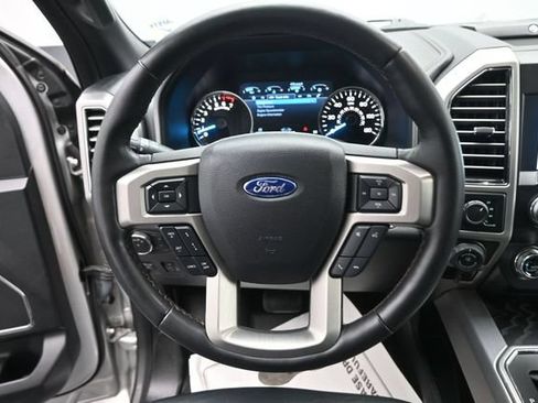 Used 2019 Ford F150 Platinum w/ Equipment Group 701A Luxury AWD/4WD image 15