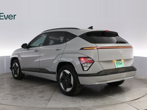 Used 2024 Hyundai Kona SEL image 14