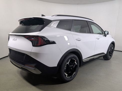 New 2026 Kia Sportage EX FWD image 7