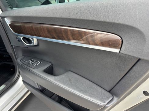 Used 2018 Volvo S90 T5 Momentum w/ Convenience Package FWD image 47