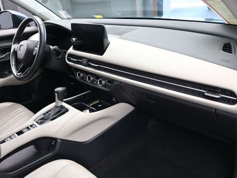 Used 2024 Honda HR-V EX-L image 49