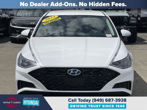 Certified 2023 Hyundai Sonata SEL FWD image 2