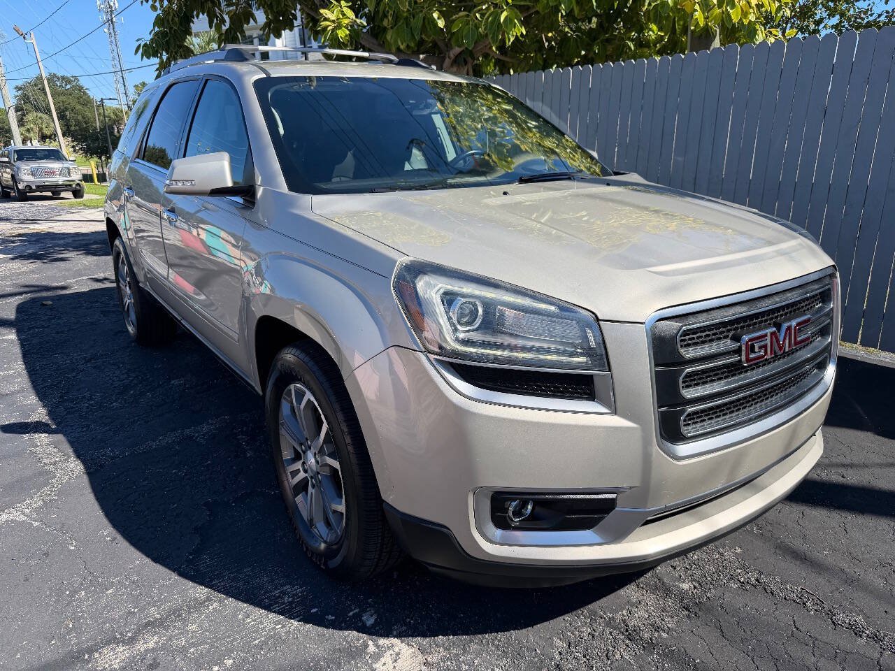 Used 2016 GMC Acadia SLT w/ Open Road Package FWD image 1