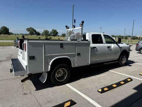Used 2022 RAM 3500 Tradesman AWD/4WD image 2