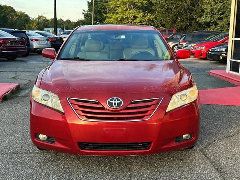 Used 2007 Toyota Camry XLE image 9