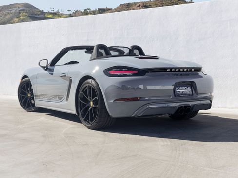 Used 2025 Porsche 718 Boxster image 3