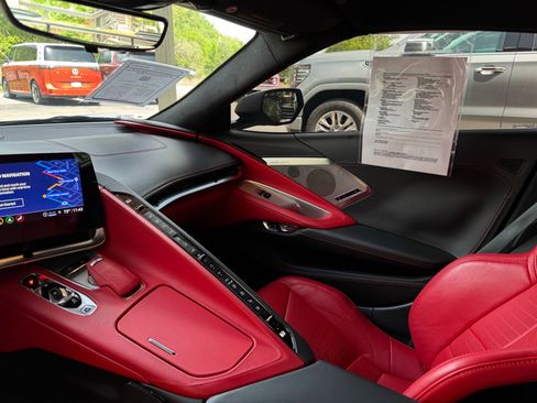 Used 2023 Chevrolet Corvette Stingray Premium Cpe w/ Z51 Performance Package image 13