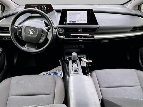 Used 2025 Toyota Prius LE FWD image 14