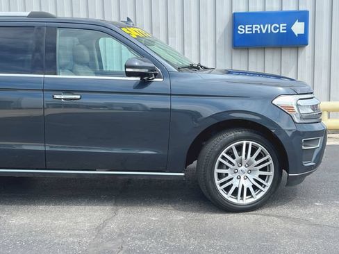 Used 2023 Ford Expedition Limited AWD/4WD image 36