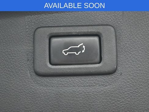 Used 2017 Subaru Outback 2.5i Premium AWD/4WD image 32