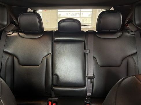 Used 2024 Jeep Compass Limited w/ Sun and Sound Group image 14