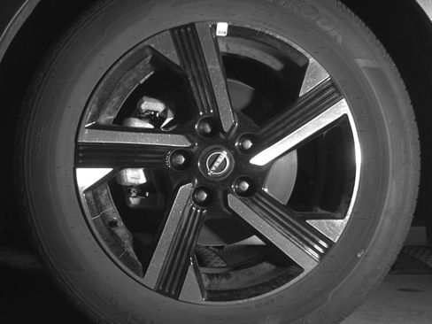 Used 2025 Nissan Sentra SV FWD image 12
