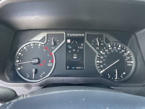 Used 2024 Toyota Tundra SR5 w/ SR5 Premium Package AWD/4WD image 31
