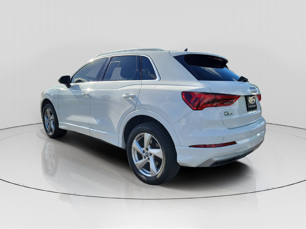 Used 2020 Audi Q3 2.0T Premium w/ Convenience Package AWD/4WD image 5