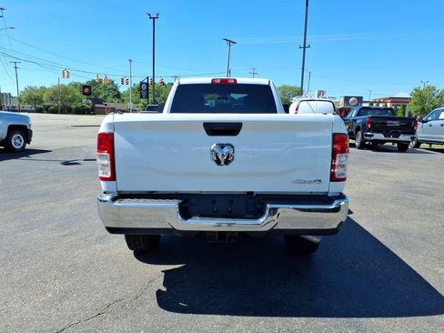 Used 2024 RAM 2500 Tradesman w/ Chrome Appearance Group AWD/4WD image 6