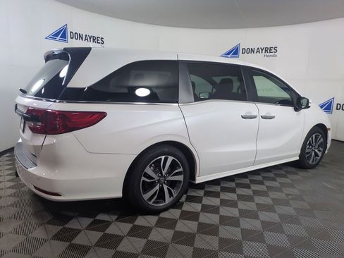 Certified 2023 Honda Odyssey Touring image 9
