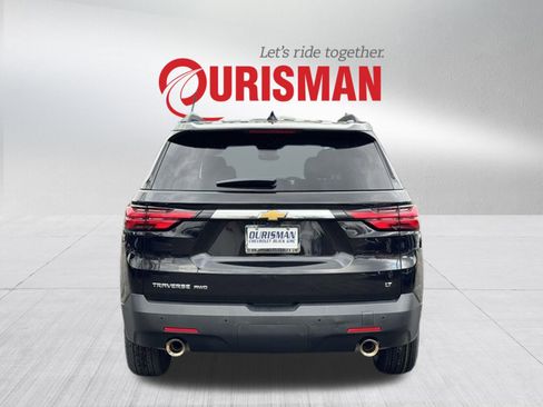 Used 2022 Chevrolet Traverse LT image 3