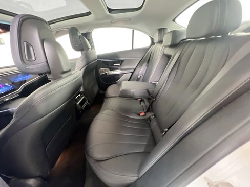 Used 2024 Mercedes-Benz E 350 4MATIC Sedan image 26