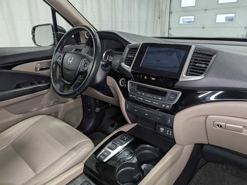 Used 2016 Honda Pilot Touring image 46