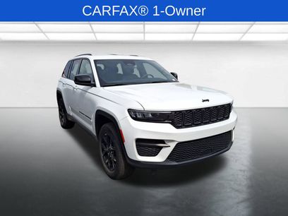 Used 2024 Jeep Grand Cherokee Altitude
