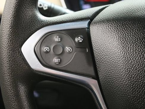 Used 2023 Chevrolet Traverse LS FWD image 14