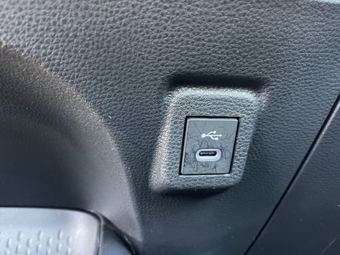 Used 2025 Toyota Corolla LE FWD image 24