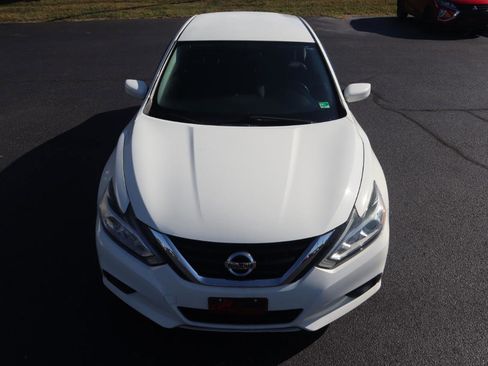 Used 2017 Nissan Altima 2.5 S w/ Power Driver Seat Package FWD image 4