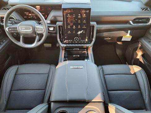 New 2026 GMC Yukon XL Denali AWD/4WD image 18