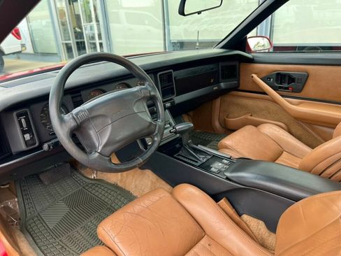 Used 1991 Pontiac Firebird Trans Am RWD image 13