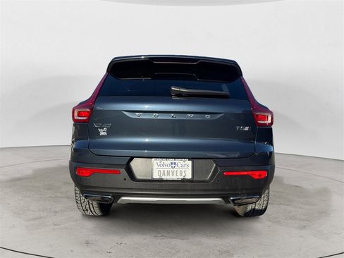 Used 2019 Volvo XC40 T5 Inscription image 4