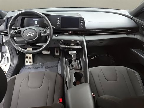Used 2025 Hyundai Elantra Sport image 21