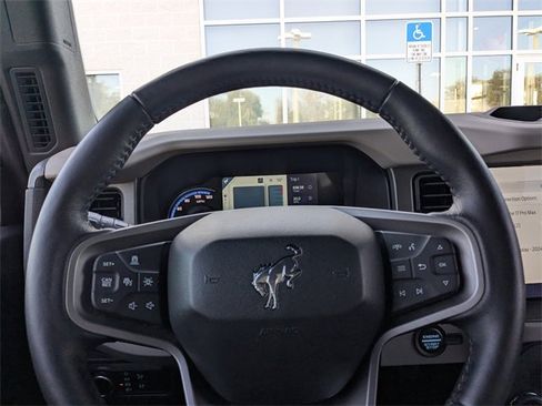 Used 2024 Ford Bronco Wildtrak image 20
