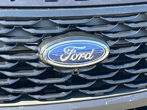 Used 2024 Ford Explorer ST-Line w/ Class IV Trailer Tow Package AWD/4WD image 8