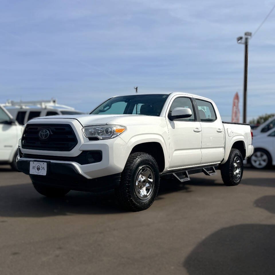 Used 2018 Toyota Tacoma SR w/ SR Convenience Package RWD image 36