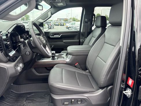 New 2026 GMC Sierra 1500 SLT w/ SLT Premium Package AWD/4WD image 13