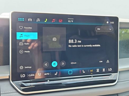 Certified 2026 Volkswagen Tiguan SE R-Line AWD/4WD image 19