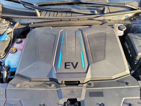 Certified 2024 Hyundai Ioniq 5 SEL image 24