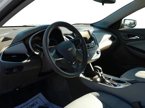 Used 2024 Chevrolet Malibu LT image 19