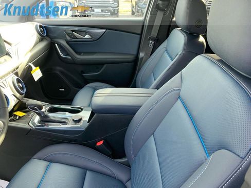 New 2026 Chevrolet Blazer RS w/ LPO, Floor Liner Package AWD/4WD image 18