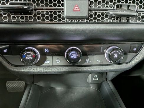 Used 2023 Honda HR-V Sport image 23