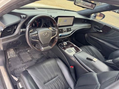Used 2023 Lexus LS 500 AWD w/ Luxury Package image 15